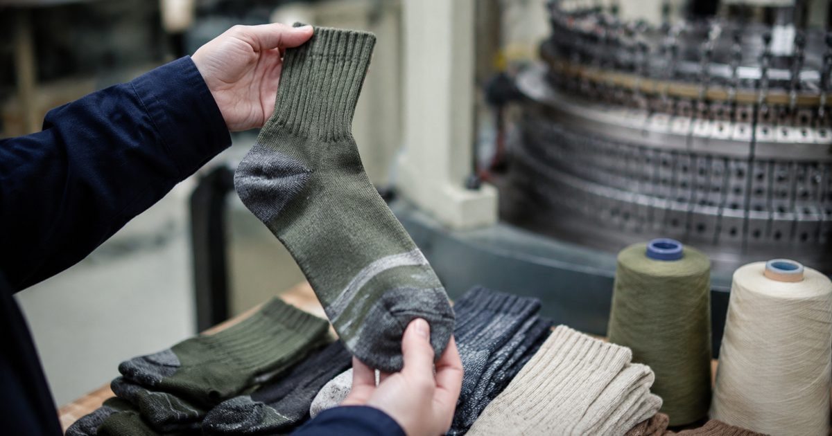 Private Label Socks Manufacturer RFQ Guide for B2B Buyers
