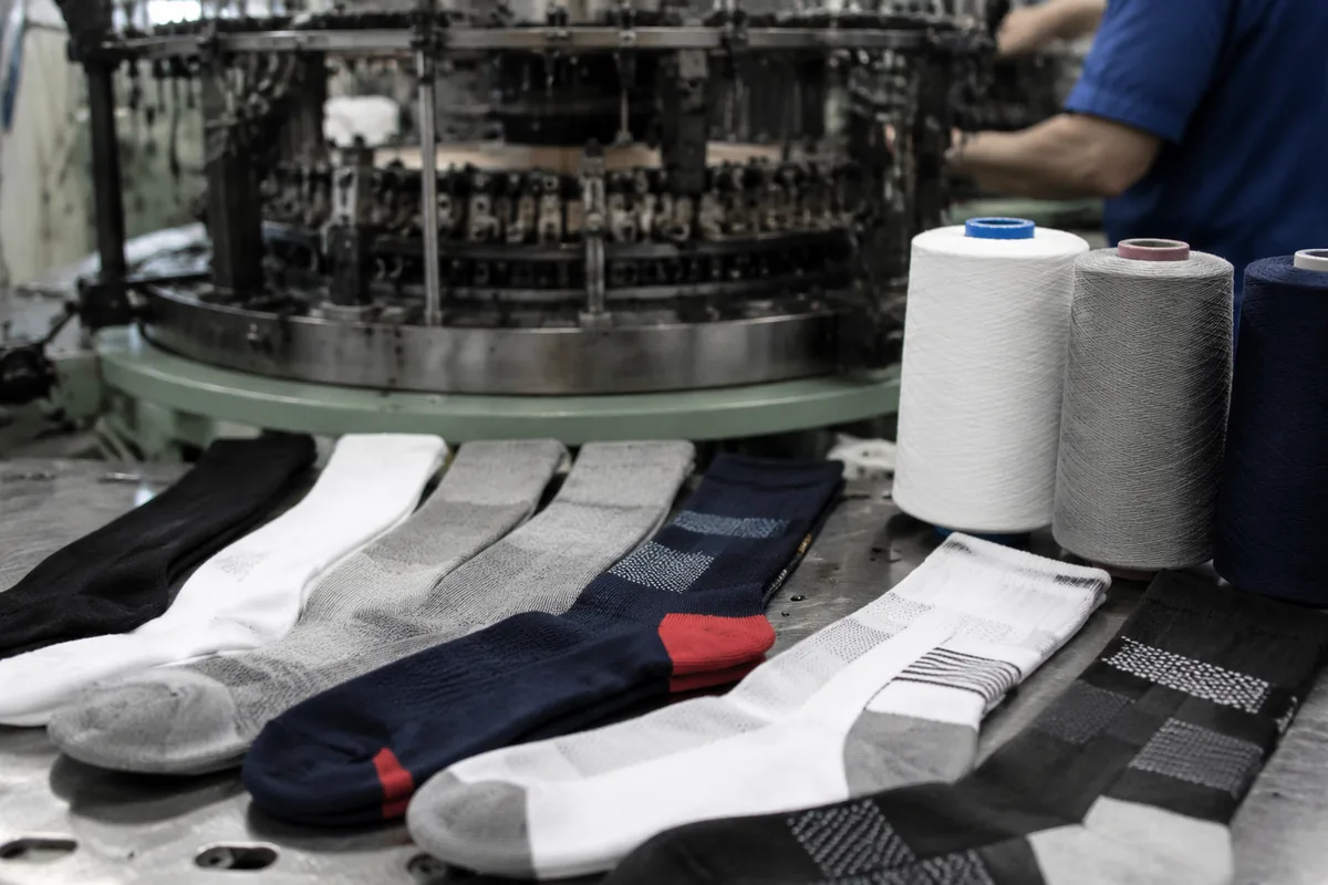 Wholesale Custom Logo Socks: RFQ Checklist and Supplier Comparison Guide